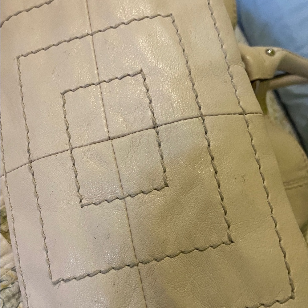 Clark Purse - Picture 10 of 10